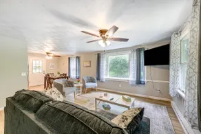 Peaceful Allegany Home, Walk to Sbu! - Image 4