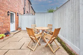 Host & Stay - The Beeches - Image 5