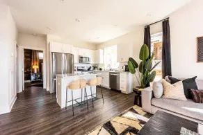 Bohemian Luxe 234–Rooftop Deck–Sleeps 8 - Image 3