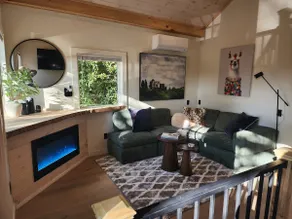 Hillside Haven 1Bd/1Bth | King Bed | Pet Friendly - Image 2