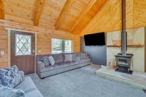 Alpine Cabin w/ Deck: 3 Mi to Luna Lake! - Image 4