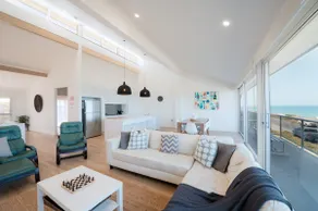 Oceana—A Panoramic Beachfront Escape for Groups - Image 2