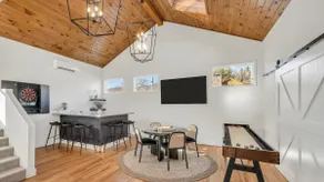 8BR/6.5BA: Hunter, Hot Tub, Fire Pit - Image 5