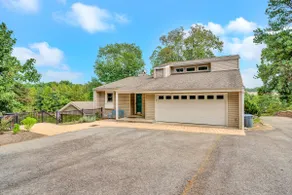 Break Away - sleeps 12, kayaks, SUP's fire pit, games galore! Great for kids and adults! - Image 4