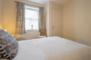 Host & Stay - No 12 - Image 5