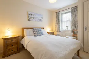 Host & Stay - No 12 - Image 3