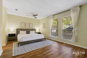 Spacious ATX Apt | Private Deck + All Essentials - Image 3
