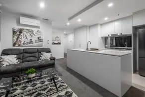 Penthouse High End Apartment - Pool and Gym! - Image 4