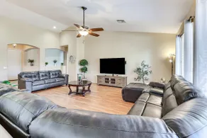 4 Mi to Surprise Stadium! Snowbird Haven w/ Pool - Image 5