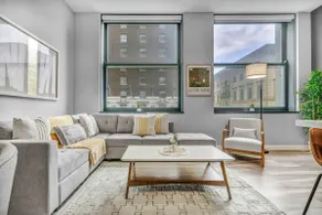 Luxe Flat w/ Heated Pool & Sauna • Gym•Heart of DT - Image 2