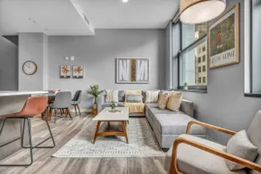 Luxe Flat w/ Heated Pool & Sauna • Gym•Heart of DT - Image 5