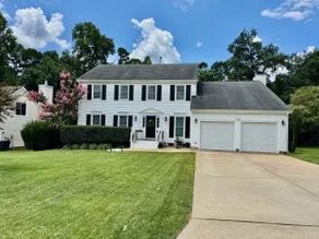5 Bedroom Immaculate & Stylish Home in Quiet Area - Image 3
