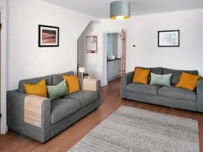 Cygnet Cottage - Image 2