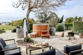 Chateau Clarence Luxurious Waterfront Retreat - Image 3
