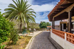 Rural House Mercedes-Solarium & Nature Views - Image 4
