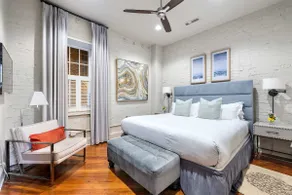 Perfect Location - King Street Condo - Image 5