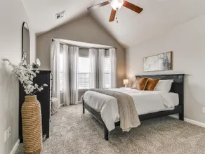 Luxury Living Without the Commitment - Image 4
