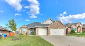 Luxury Living Without the Commitment - Image 5