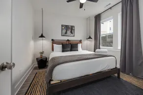 Speed of Sound #2–Rooftop Deck–Sleeps 8 - Image 4