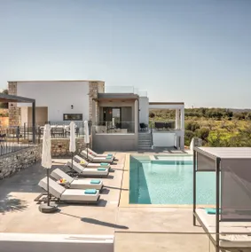Skyline Villas, By Hellocrete - Image 2