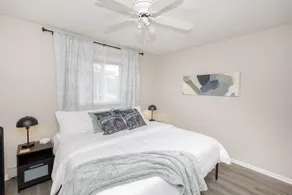 NEW Cozy 2-bedroom, sleeps 6! - Image 3