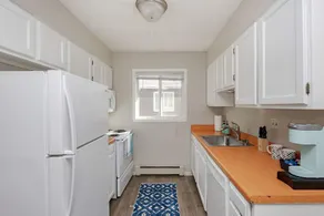 NEW Cozy 2-bedroom, sleeps 6! - Image 4