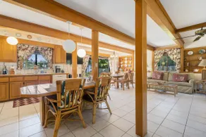Island retreat w/ workspace & TV - Image 4