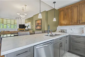Spacious Townhome - Great for families - Image 4