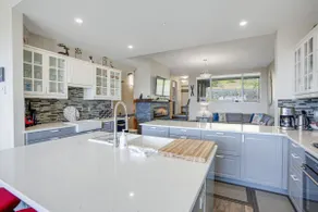 Spacious 3-Bedroom Townhome - Ski-in/Out & Hot Tub - Image 2