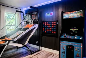 Sleeps 14 | 5BR Home with Huge Yard & Games - Image 5