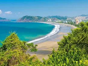 Espectacular apartamento apta para familias con jardín, piscina y barbacoa | Vistas al mar | Cerca de la playa | Adaptado para teletrabajar | Admite perro - Image 5