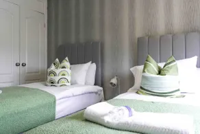 Caledonia Luxe Stays Short Lets Agency Livingston - Image 5