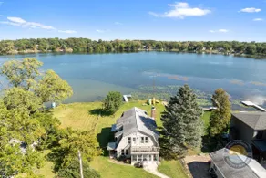 Lakefront Retreat with Hot Tub in Trevor - Image 4
