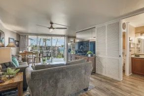 Waveside Serenity, 1BR Escape Steps from the Shore - Image 5
