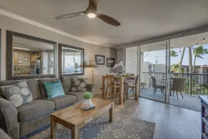 Waveside Serenity, 1BR Escape Steps from the Shore - Image 2