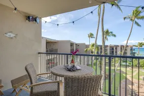 Waveside Serenity, 1BR Escape Steps from the Shore - Image 4