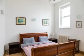 Specious Family Kensington 5-bed House, Sleeps 10 - Image 5