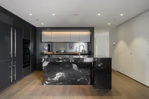 Waterfront CBD luxury 3Br best view & 2 Parkings - Image 4