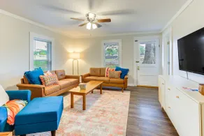 Downtown Heflin Cottage w/ Deck & Fire Pit! - Image 5