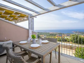 Island View Penthouse by Interhome - Image 3