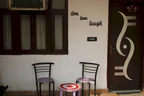 Cozy Rooftop Retreat in Central Delhi(PvtEntrance) - Image 2