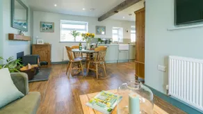 7 Seaview - Image 2