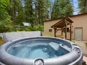 Whispering Pines: Hot Tub Retreat w Sports Court - Image 3