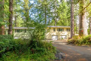 New Listing! Beautiful new construction Sutton - Image 2