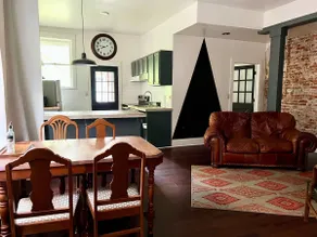 Sunroom Studio on 2nd - Image 3
