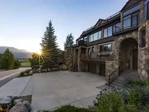 Uncover your Zen moments with the panoramic views - Image 4