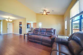 Townhome Near Lake LBJ w/ Deck & Patio! - Image 4