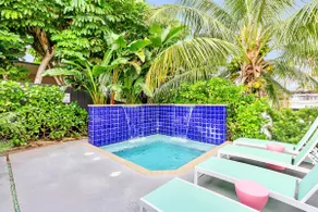 Flirty Flamingo Colorful Waterfront Escape w Pool - Image 2