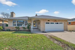 Bright & Spacious 2BR Home in Niles, IL - Ideal fo - Image 3