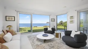Beachfront, 5 Bedrooms, 5 Bathroooms! - Image 3